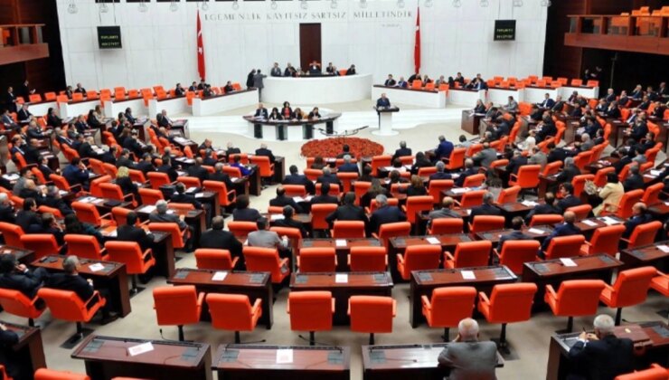 Evlenecek çiftlere 2 yıl ödemesiz faizsiz kredi verilmesini içeren kanun teklifi Meclis’e sunuldu