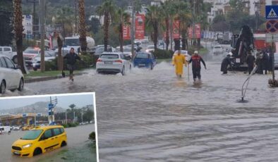 Bodrum’da şiddetli sağanak! Cadde ve sokaklar göle döndü