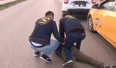Kendisini jandarma olarak tanıtıp 500 bin lira dolandırdı! JASAT’ın operasyonuyla yakalandı