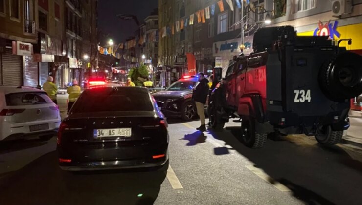 Kağıthane’de motosikletli 2 şahıs polis ekiplerine ateş açtı