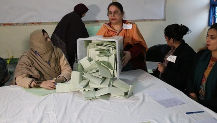 Pakistan seçimlerinde son durum! Oy verme işlemi saat 17.00’da bitti