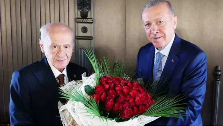 Cumhurbaşkanı Erdoğan, Bahçeli’ye 76 adet gül verdi! Sayının özel bir anlamı var