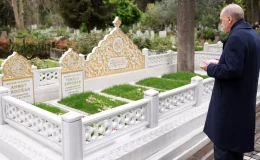 Cumhurbaşkanı Erdoğan, anne ve babasının kabirlerini ziyaret etti
